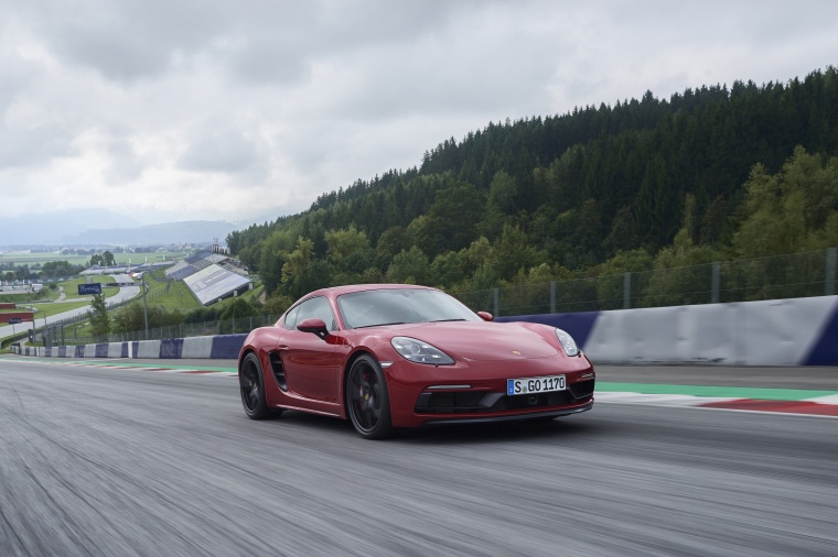 2018 Porsche 718 Cayman GTS Picture