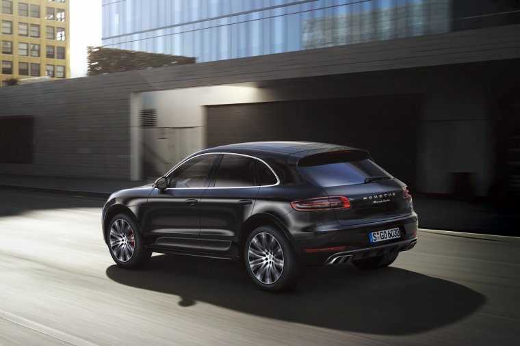 2015 Porsche Macan Turbo Picture