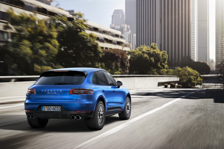 2016 Porsche Macan S Picture