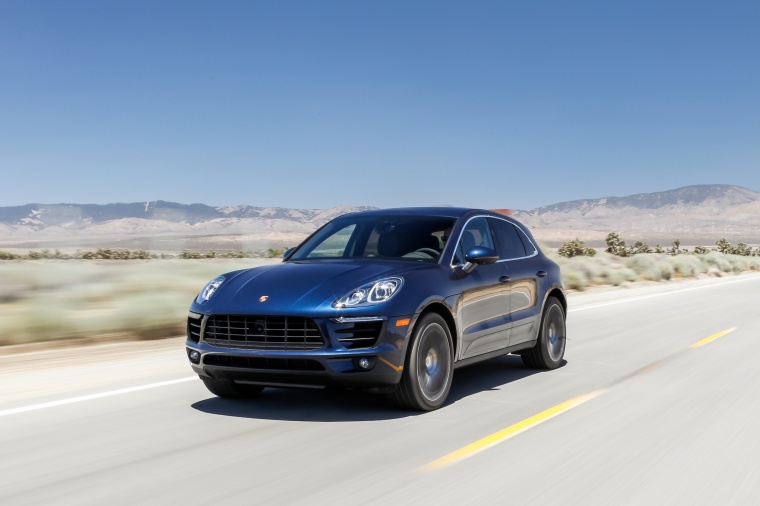 2016 Porsche Macan S Picture