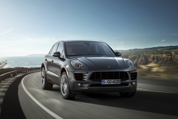 2016 Porsche Macan S Picture