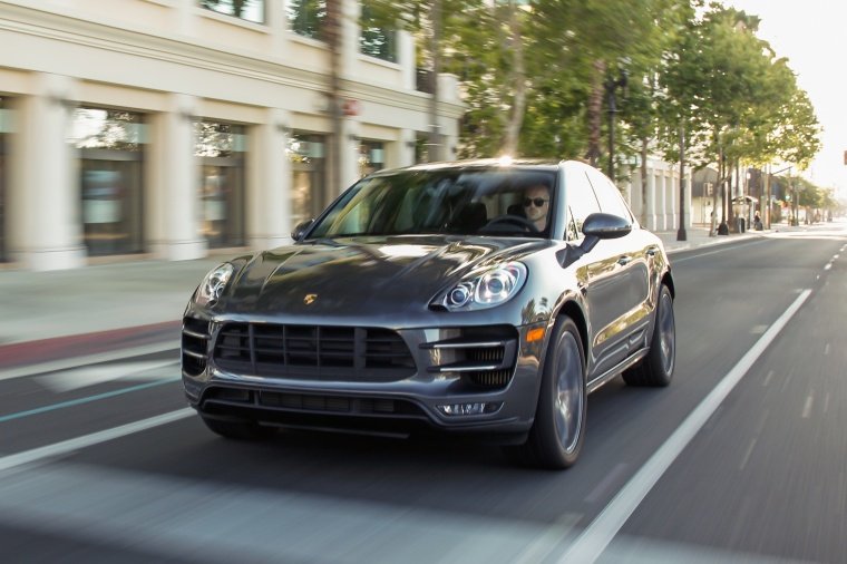 2016 Porsche Macan Turbo Picture