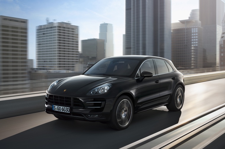 2016 Porsche Macan Turbo Picture