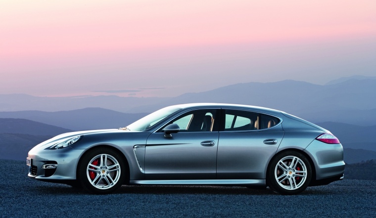 2010 Porsche Panamera Turbo Picture