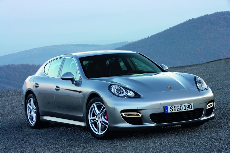 2011 Porsche Panamera Turbo Picture