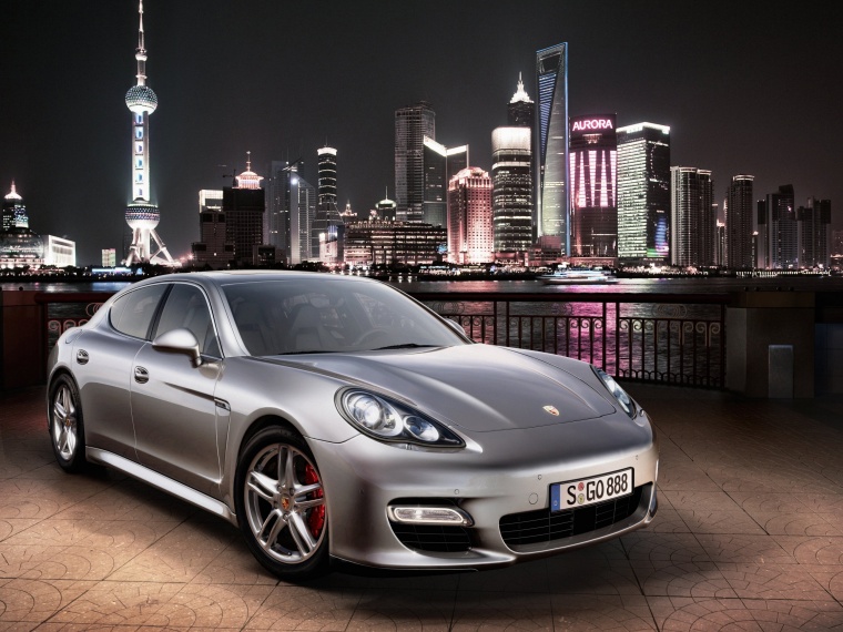 2011 Porsche Panamera Turbo Picture