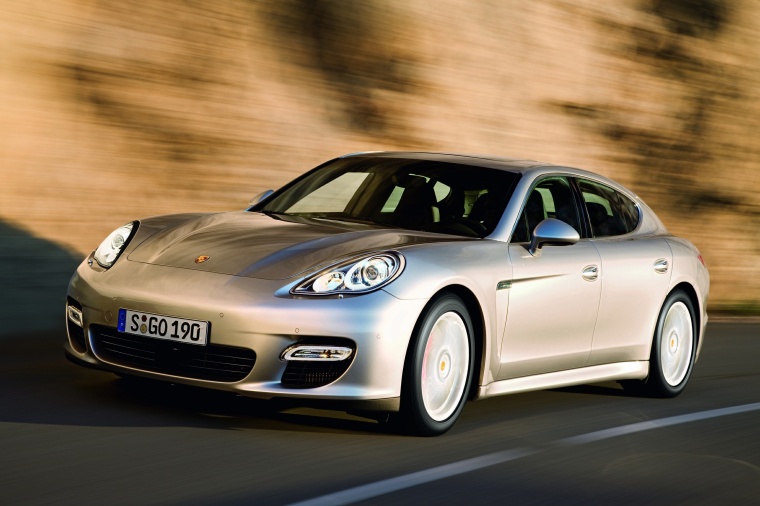 2011 Porsche Panamera Turbo Picture