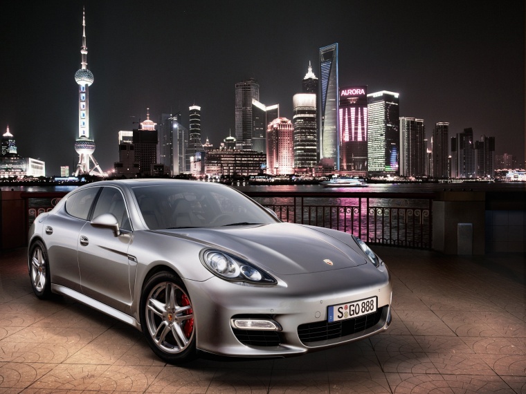 2012 Porsche Panamera Turbo Picture