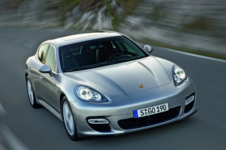2012 Porsche Panamera Turbo Picture