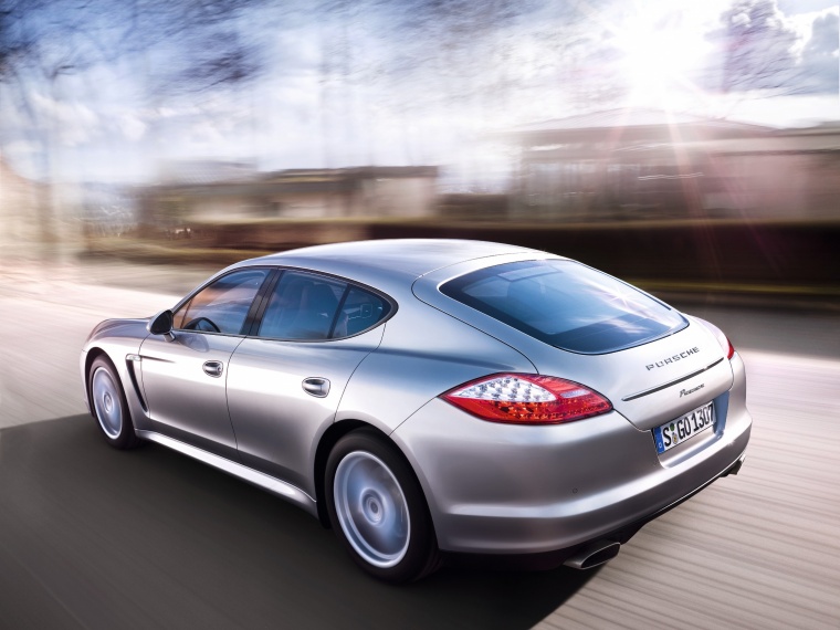 2012 Porsche Panamera Picture