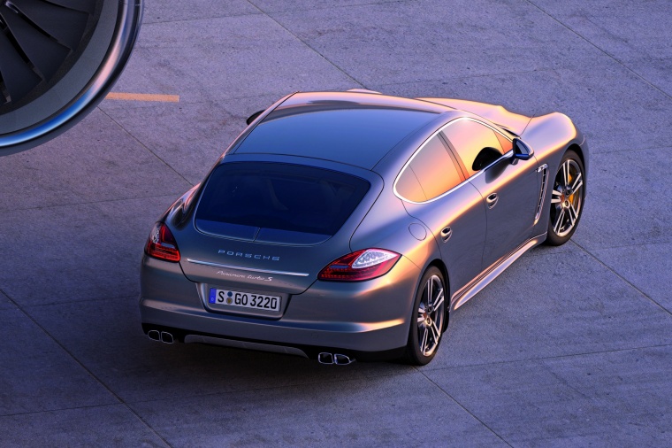 2012 Porsche Panamera Turbo S Picture