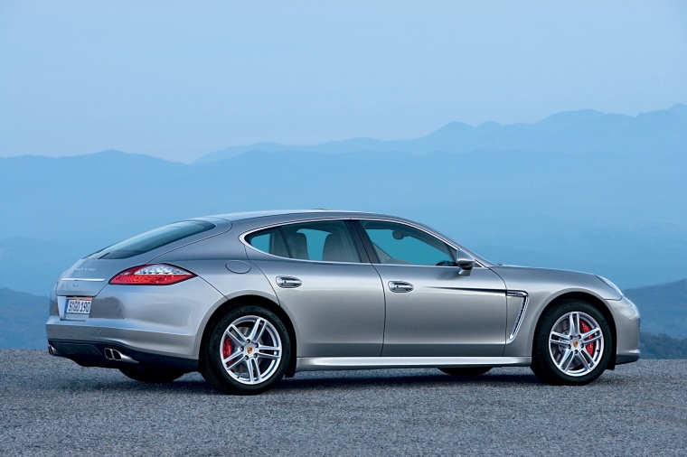 2013 Porsche Panamera Turbo Picture