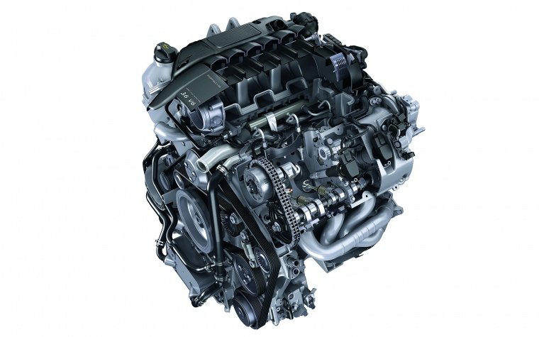 2013 Porsche Panamera 3.6-liter V6 Engine Picture