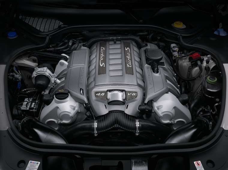 2013 Porsche Panamera Turbo S 4.8L V8 Twin-Turbocharged Engine Picture