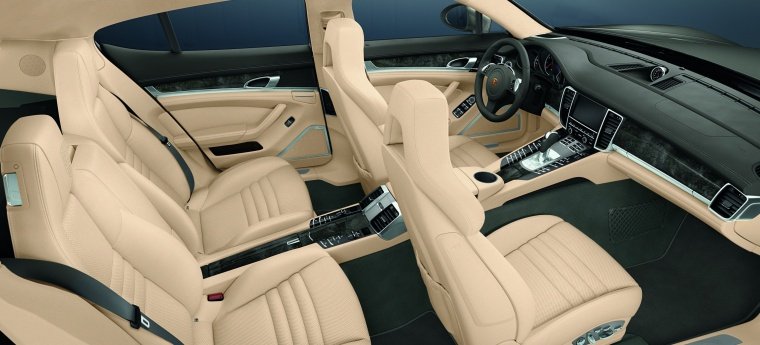 2013 Porsche Panamera Turbo S Interior Picture