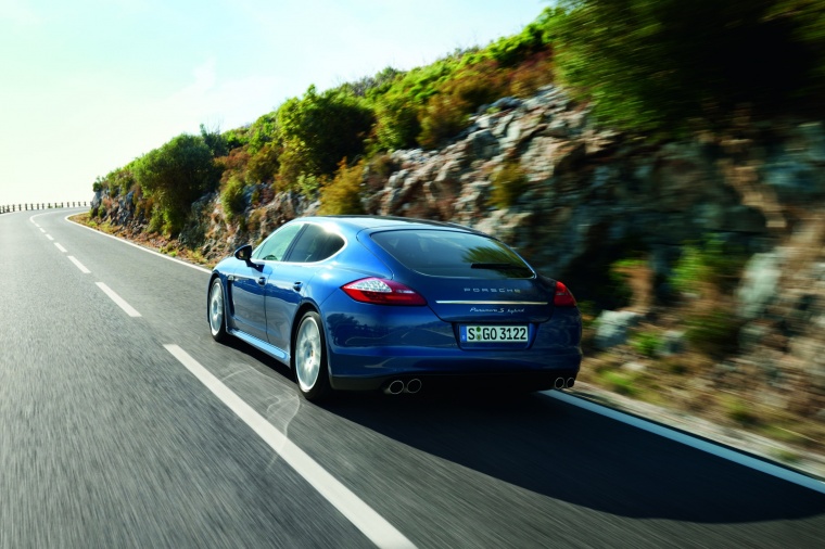 2013 Porsche Panamera S Hybrid Picture