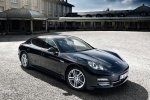Picture of 2013 Porsche Panamera 4 in Basalt Black Metallic
