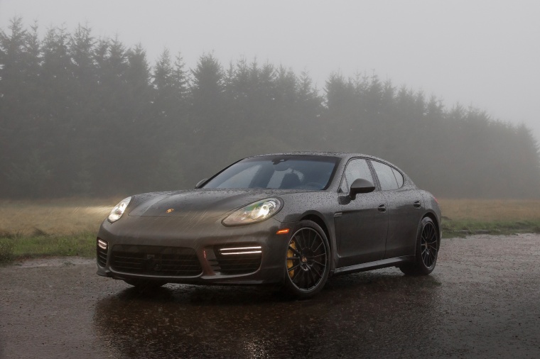 2014 Porsche Panamera GTS Picture