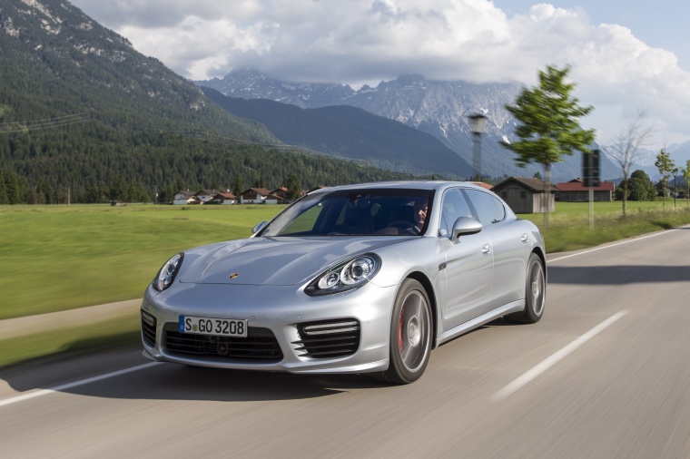 2014 Porsche Panamera Turbo Picture