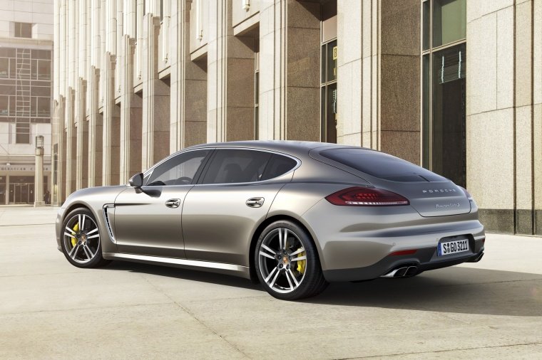 2014 Porsche Panamera Turbo S Executive Picture