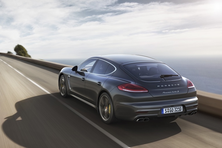 2014 Porsche Panamera Turbo S Picture