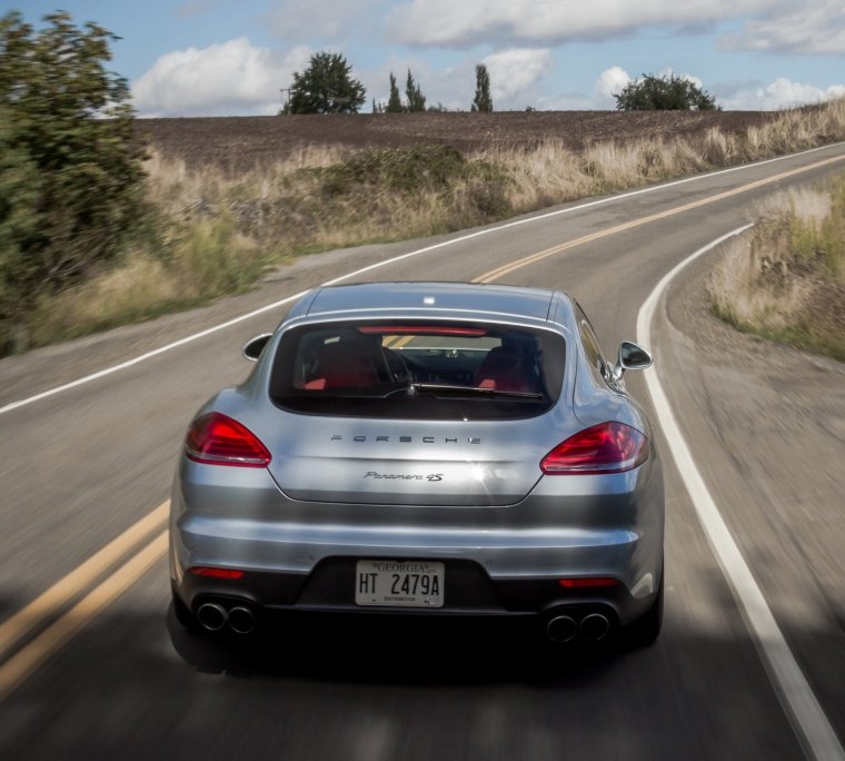 2014 Porsche Panamera 4S Picture