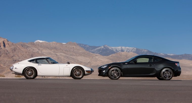2013 Scion FR-S Coupe & Toyota 2000GT Picture