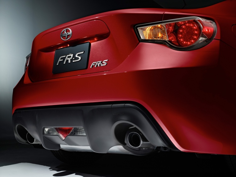 2014 Scion FR-S Coupe Rear Diffuser Picture