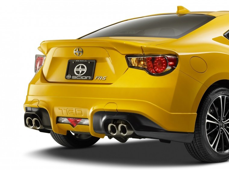2015 Scion FR-S Release Series 1.0 Coupe Exhaust Picture
