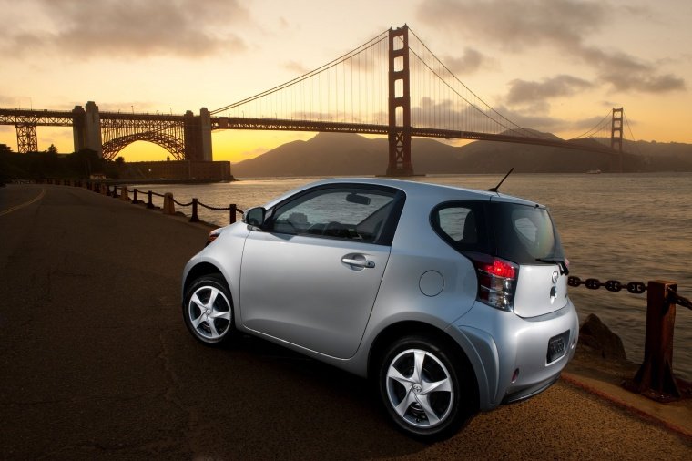 2014 Scion iQ Picture