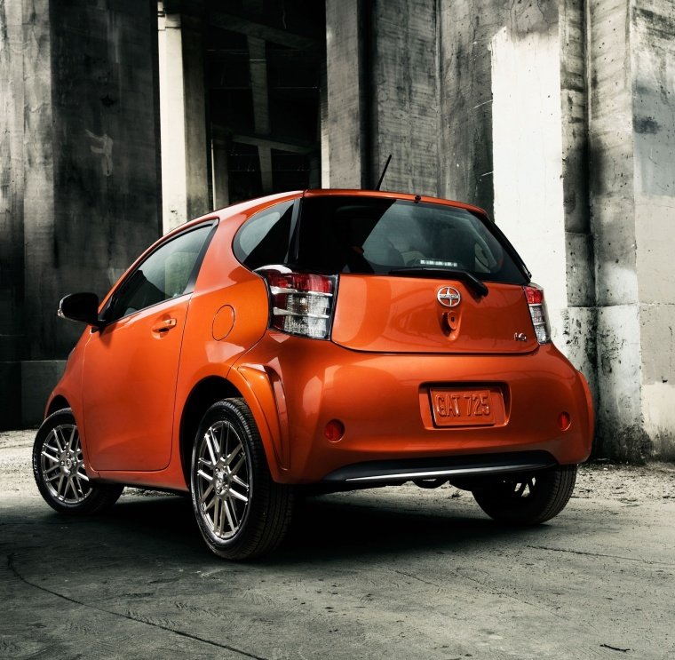 2014 Scion iQ Picture