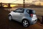 Picture of 2014 Scion iQ in Classic Silver Metallic