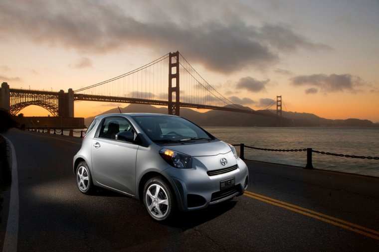 2015 Scion iQ Picture