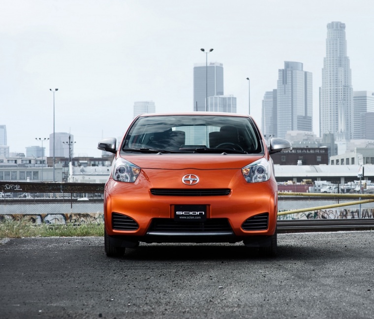 2015 Scion iQ Picture