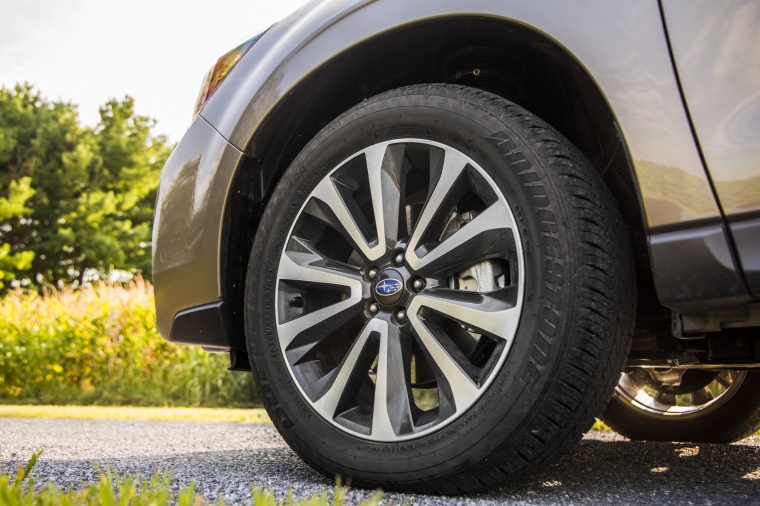 2018 Subaru Forester 2.0XT Touring Rim Picture