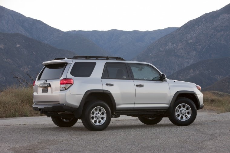 2013 Toyota 4Runner Trail Picture