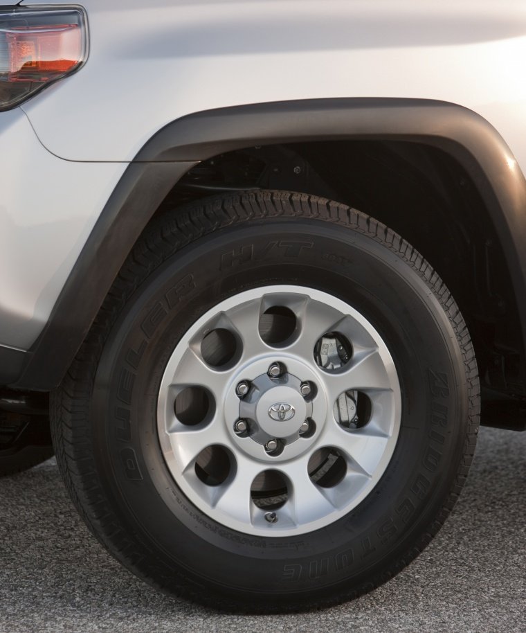 2013 Toyota 4Runner Trail Rim Picture