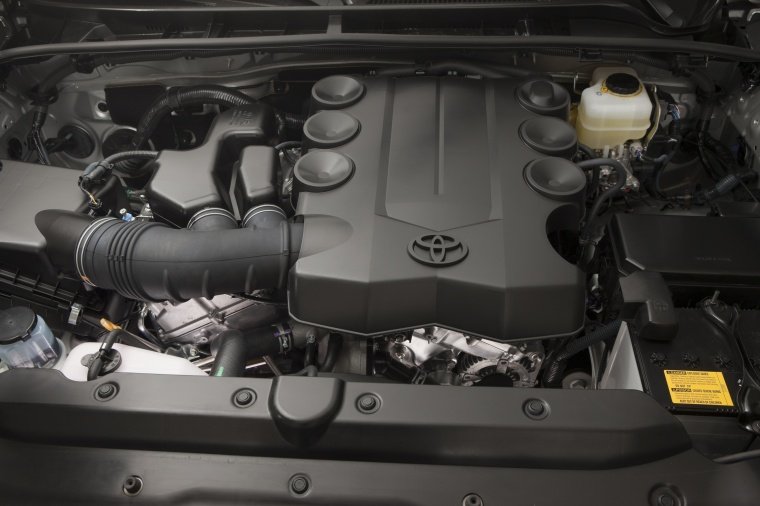 2013 Toyota 4Runner Trail 4.0L V6 Engine Picture