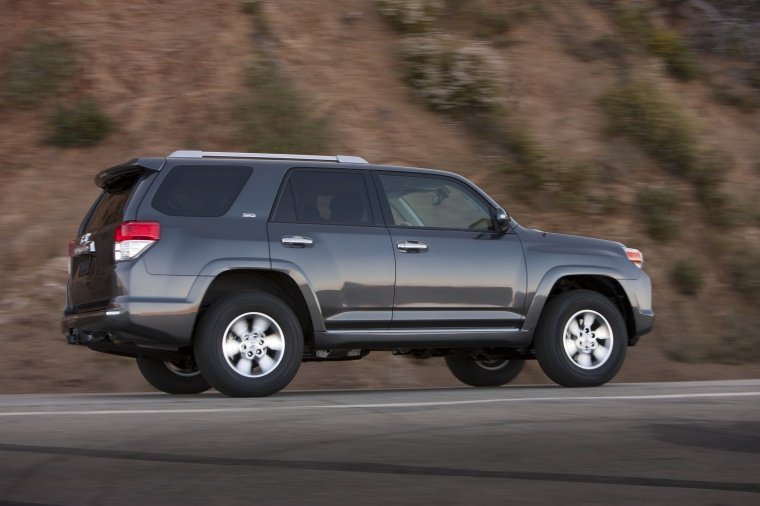 2013 Toyota 4Runner SR5 Picture