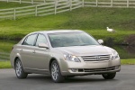 Picture of 2010 Toyota Avalon Limited in Classic Silver Metallic