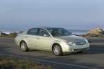 Picture of 2010 Toyota Avalon XLS in Silver Pine Mica