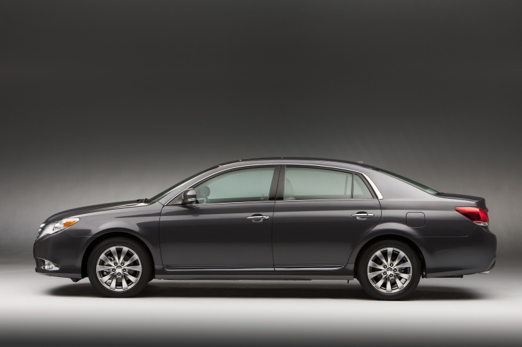 2011 Toyota Avalon Picture