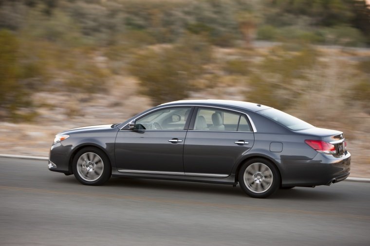 2011 Toyota Avalon Picture