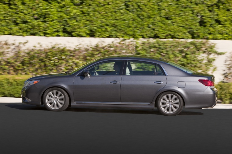 2011 Toyota Avalon Picture