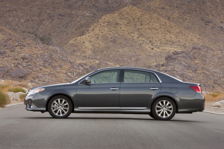 2012 Toyota Avalon Picture