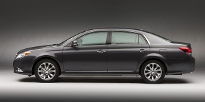 2012 Toyota Avalon Reviews / Specs / Pictures / Prices