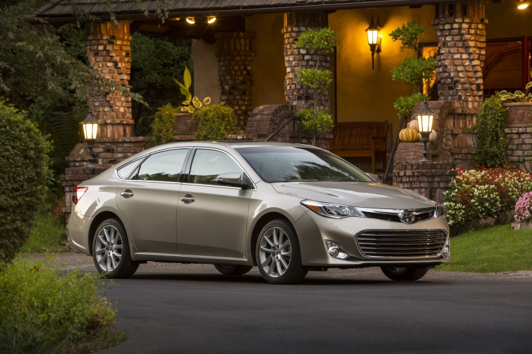 2015 Toyota Avalon Limited Picture
