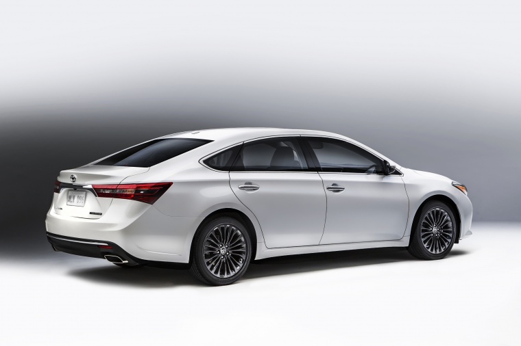 2016 Toyota Avalon Touring Picture