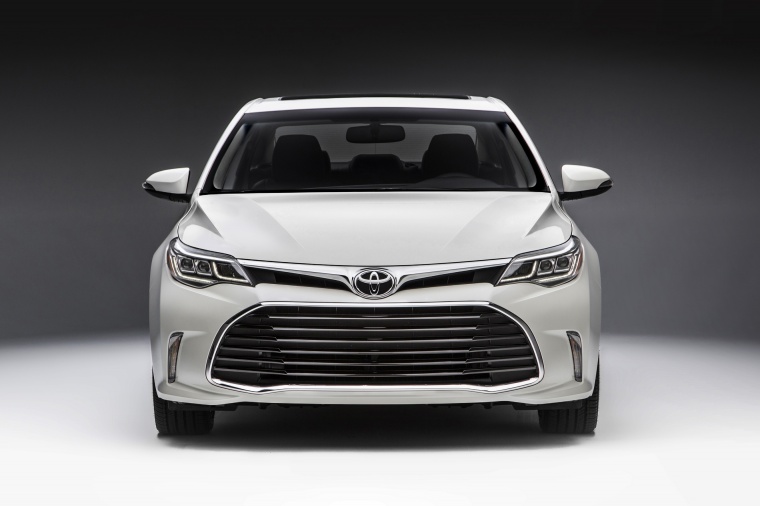 2018 Toyota Avalon Touring Picture