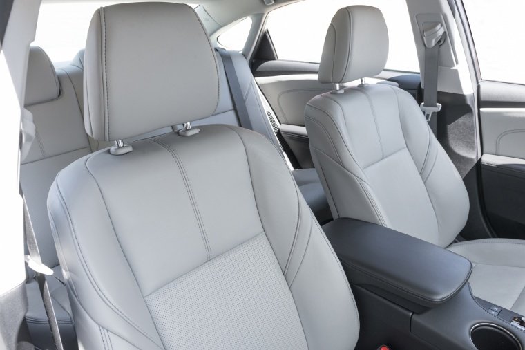 2018 Toyota Avalon Hybrid Limited Front Seats Picture